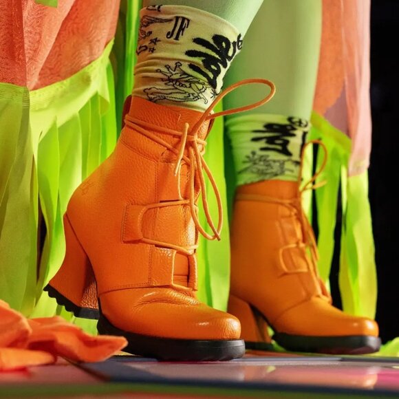 Fluevog Orange Stop It Sostener Lace-Up Ankle Boots, NIB, Size 9 Leather Booties - Picture 4 of 11